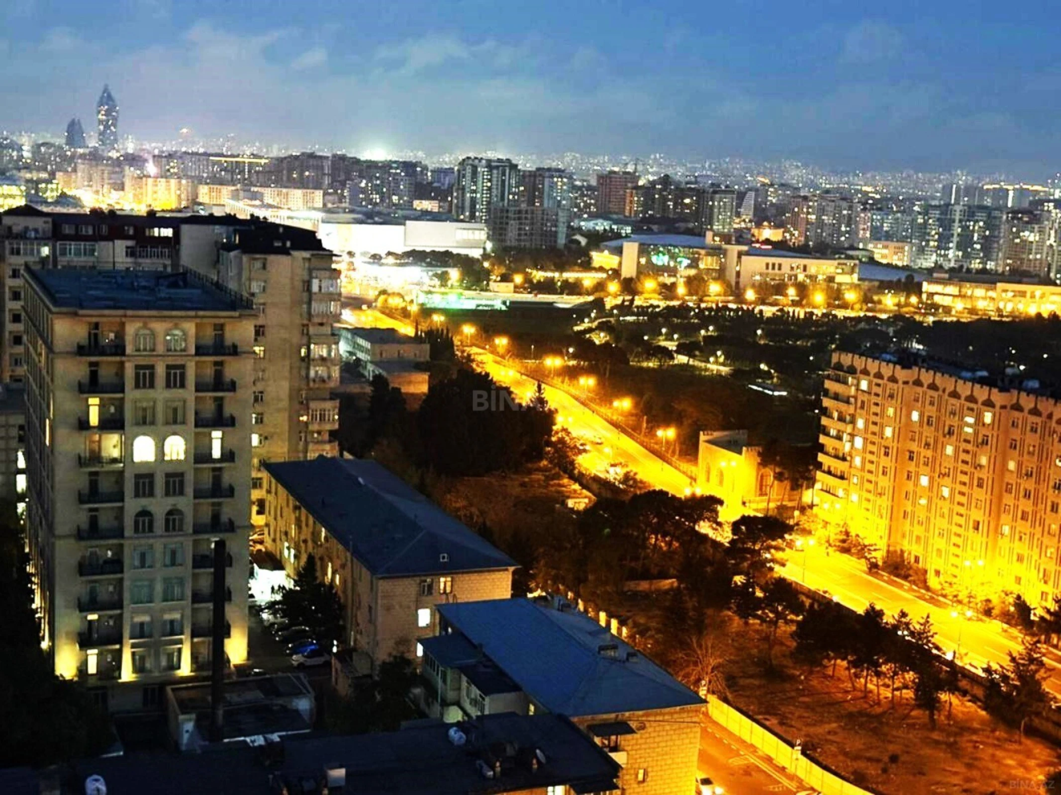 Satılır 2 otaqlı mənzil 75 m²