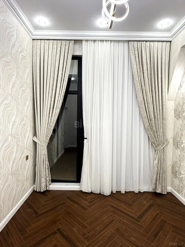 Satılır 2 otaqlı mənzil 75 m²