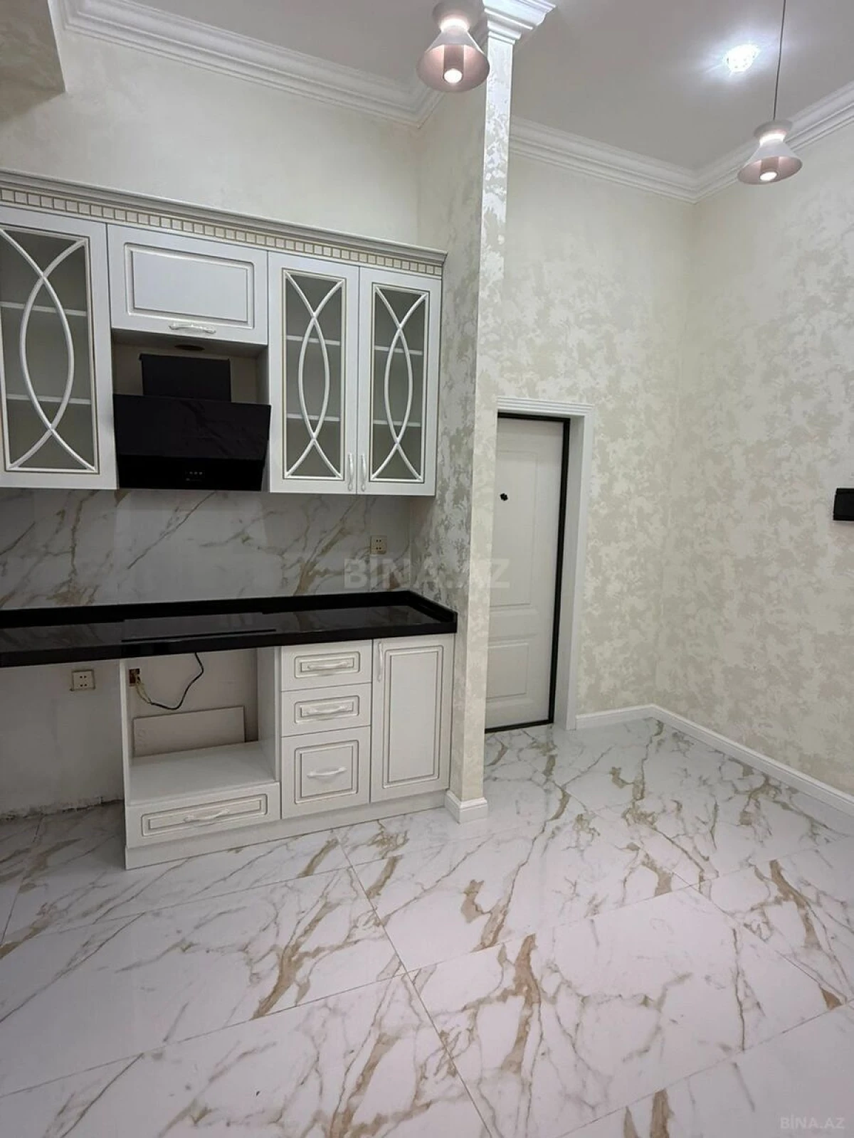 Satılır 2 otaqlı mənzil 75 m²
