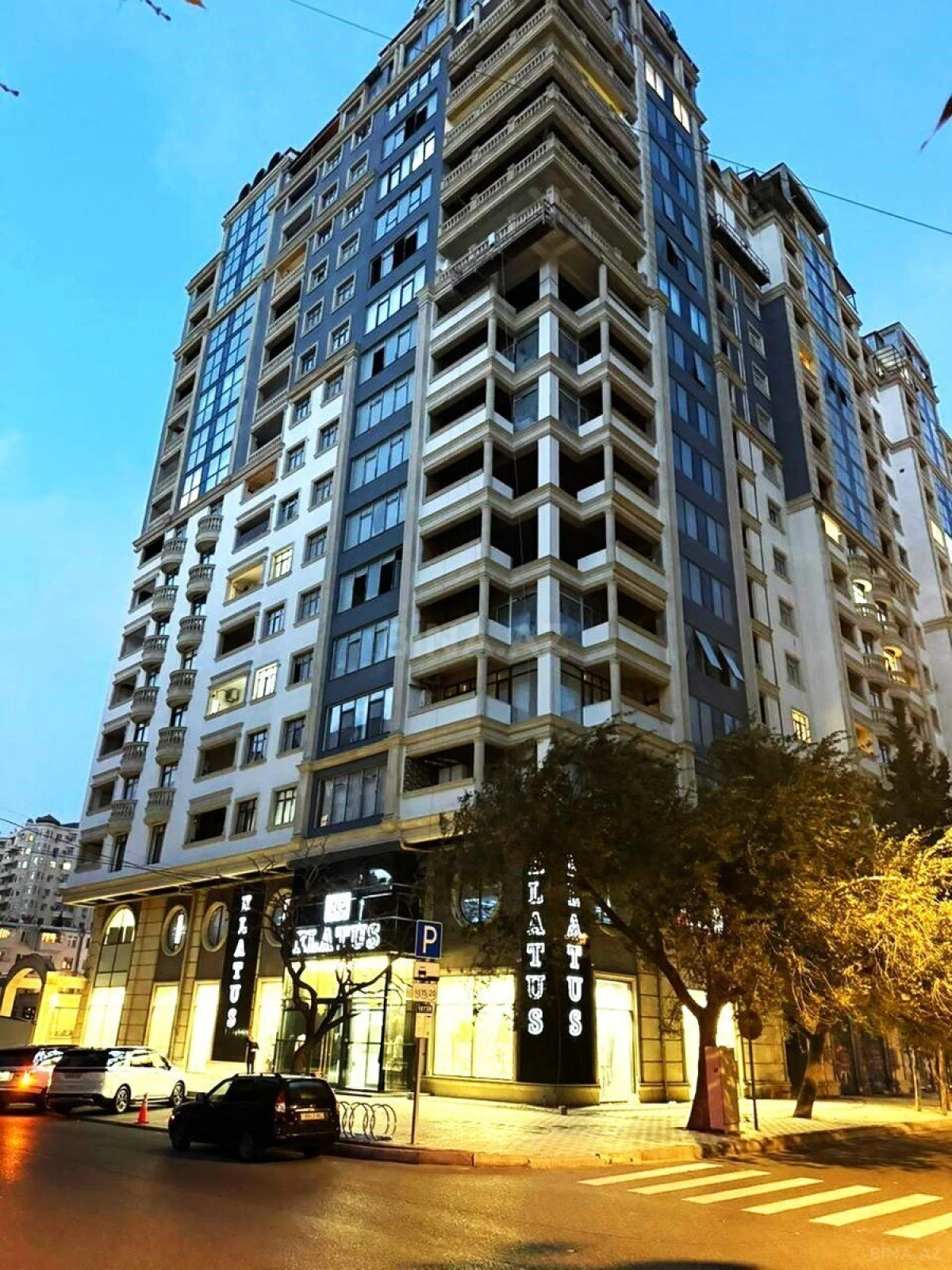Satılır 2 otaqlı mənzil 75 m²