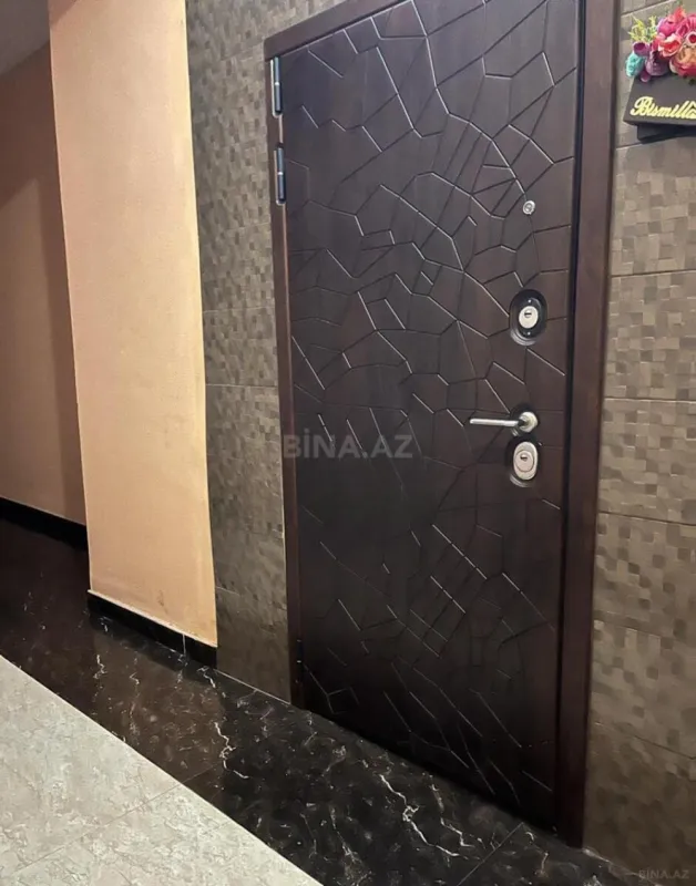 Kirayə verilir 2 otaqlı mənzil 85 m²