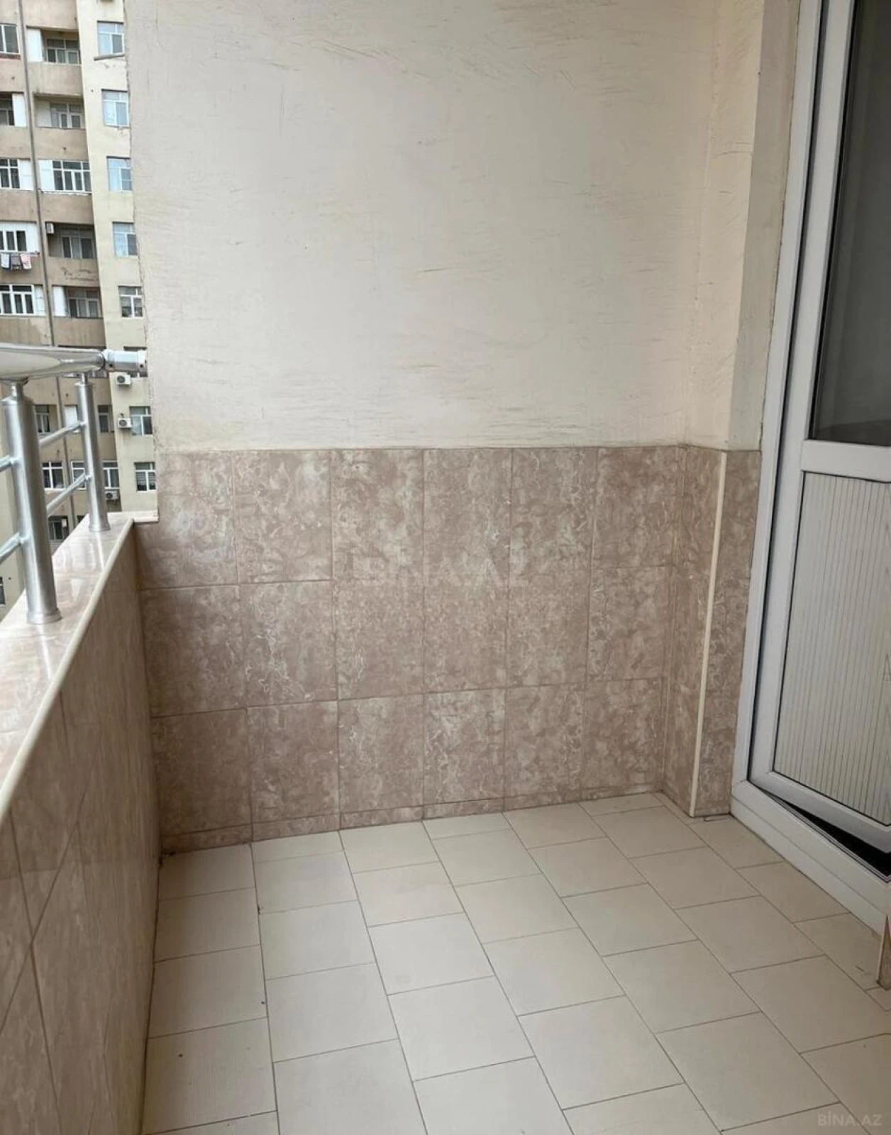 Kirayə verilir 2 otaqlı mənzil 85 m²