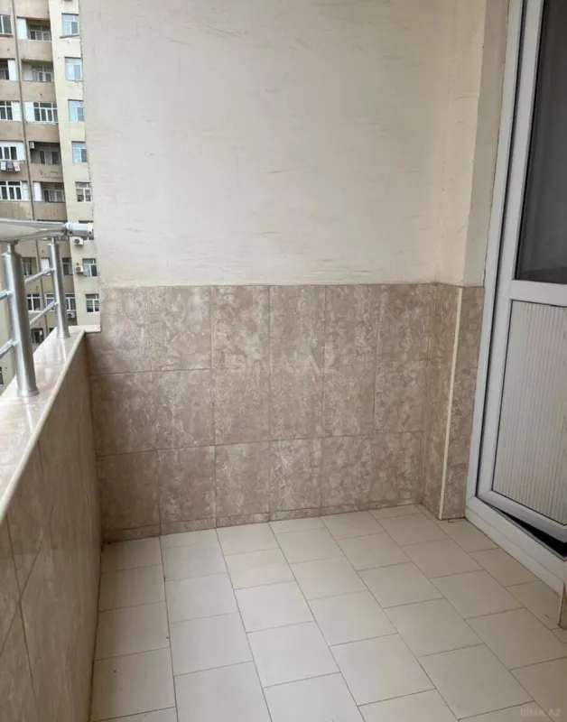 Kirayə verilir 2 otaqlı mənzil 85 m²