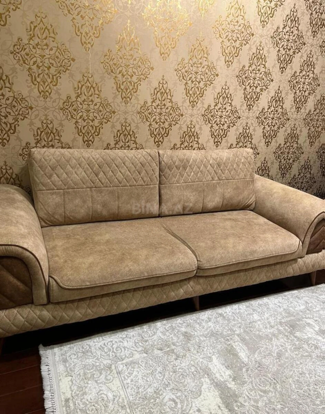 Kirayə verilir 2 otaqlı mənzil 85 m²