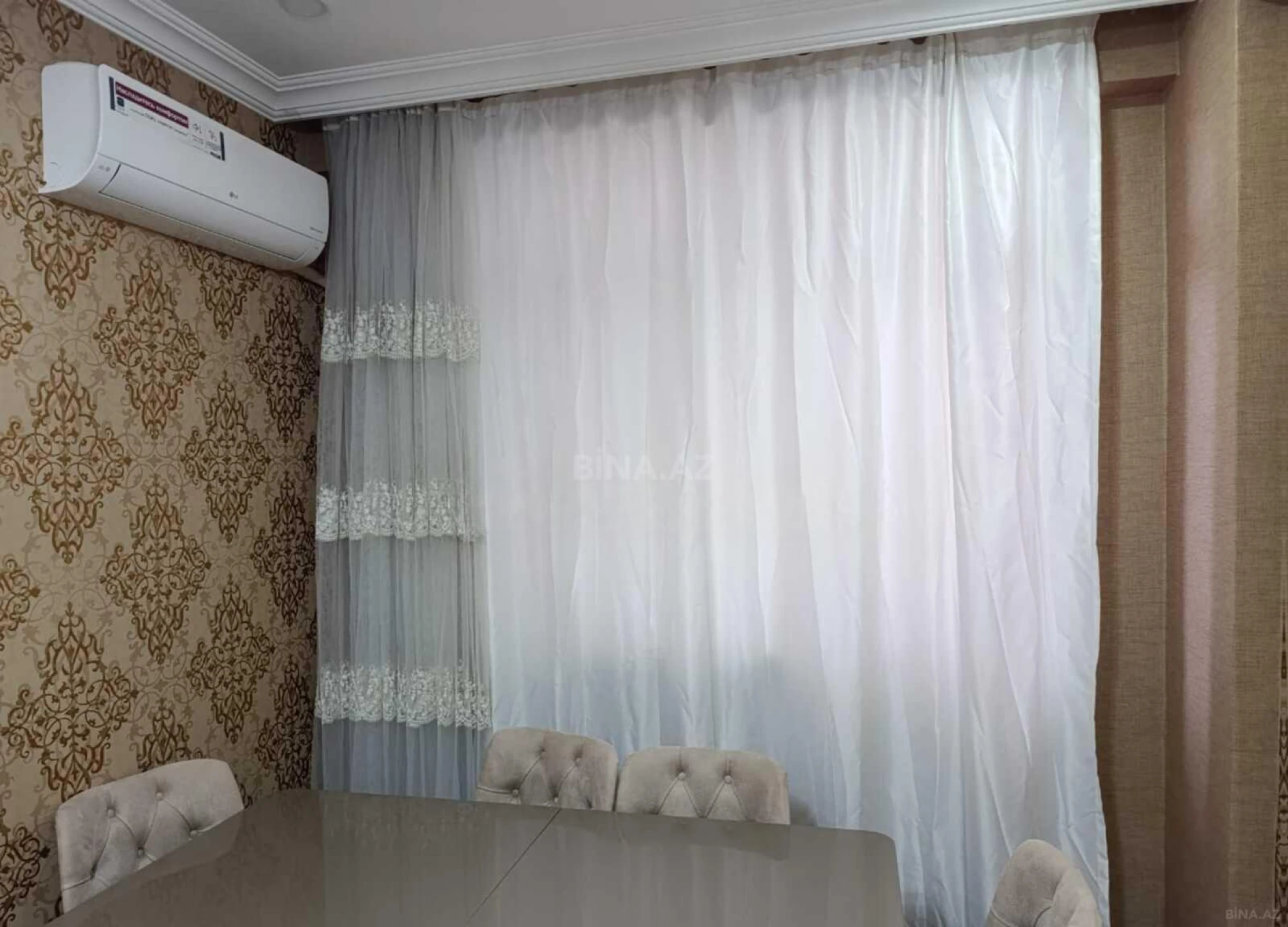 Kirayə verilir 2 otaqlı mənzil 85 m²