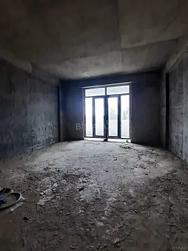 Satılır 3 otaqlı mənzil 124 m²