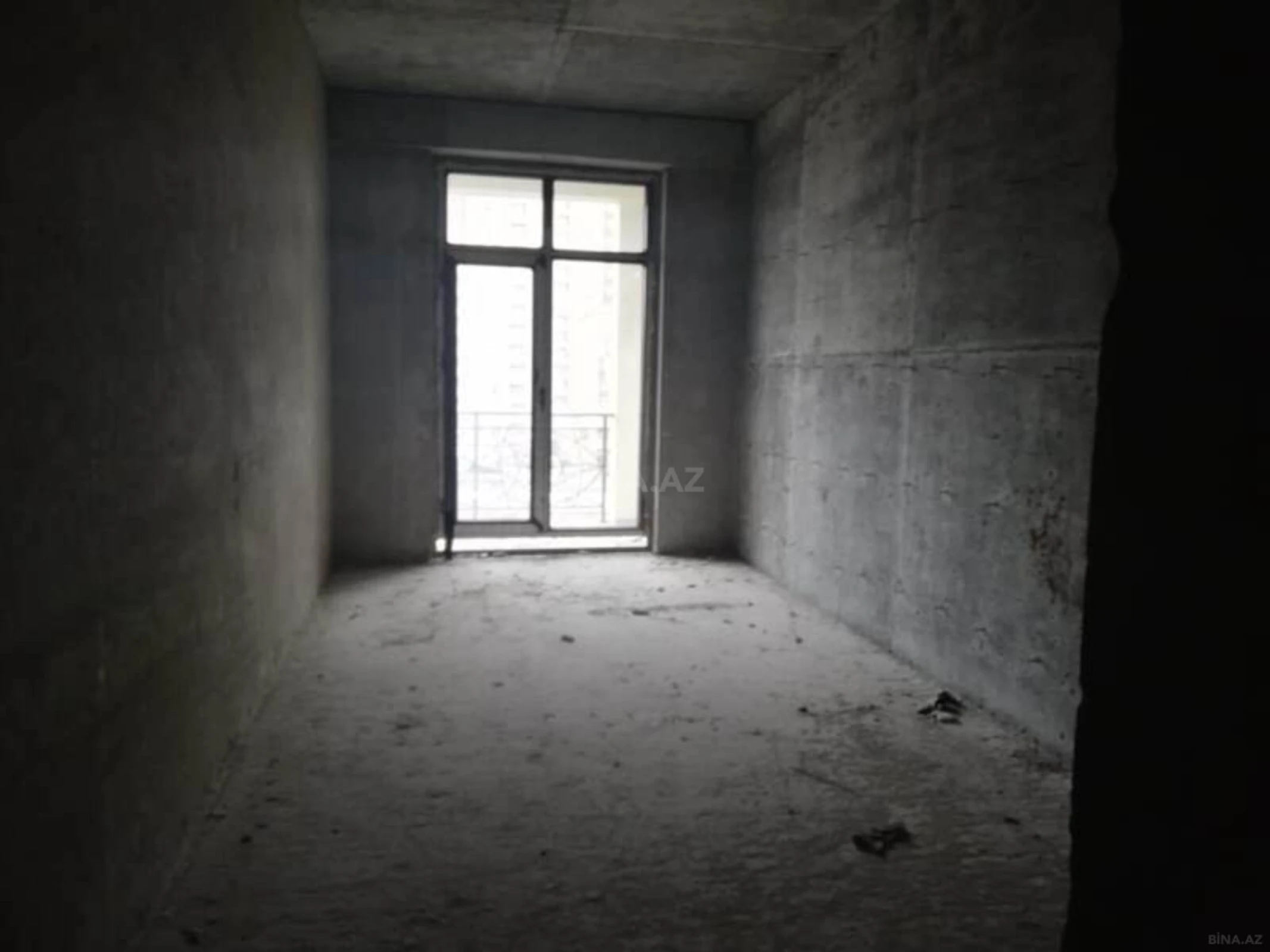 Satılır 3 otaqlı mənzil 128 m²