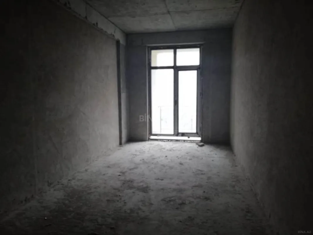 Satılır 3 otaqlı mənzil 128 m²