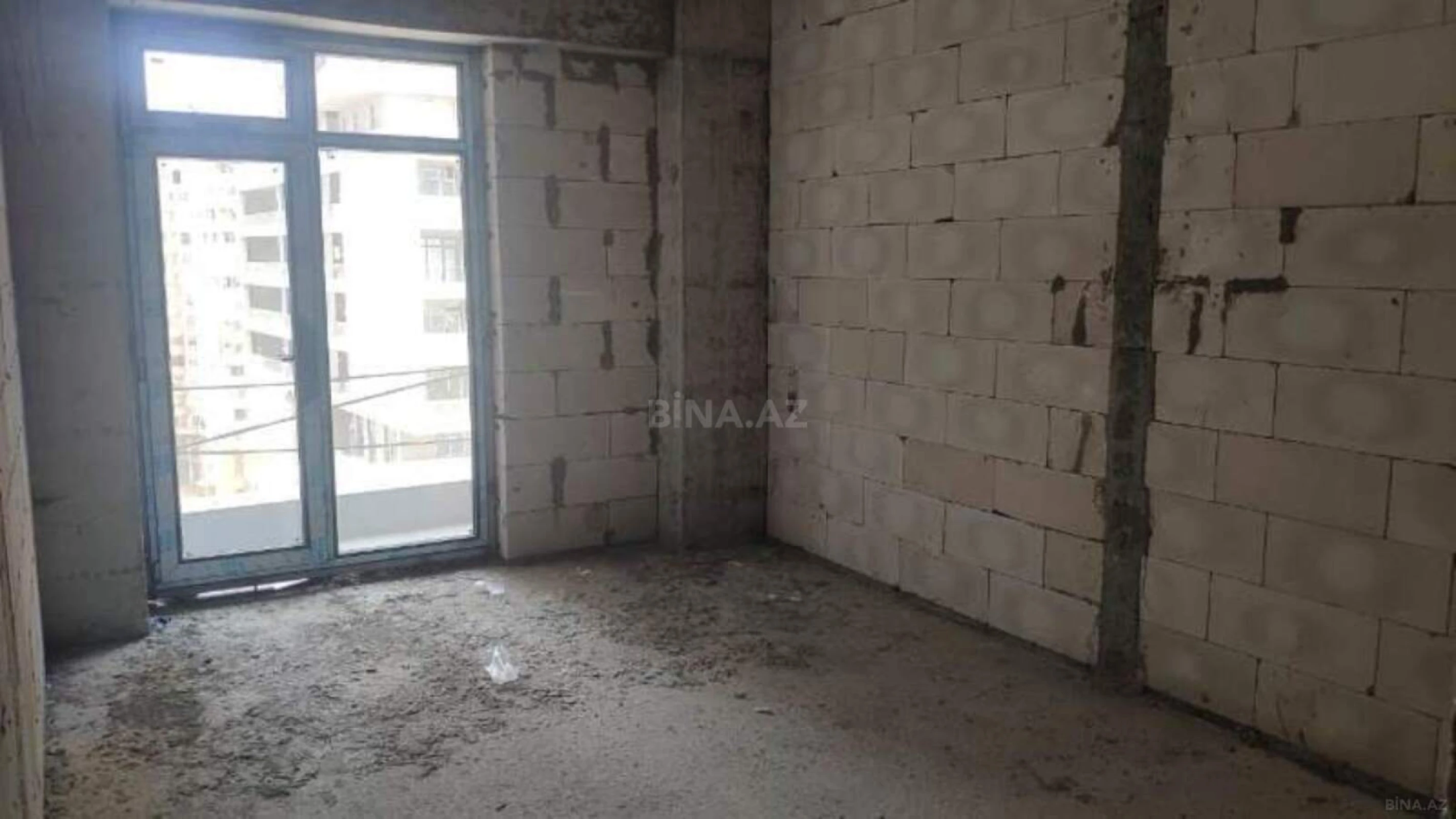 Satılır 3 otaqlı mənzil 128 m²