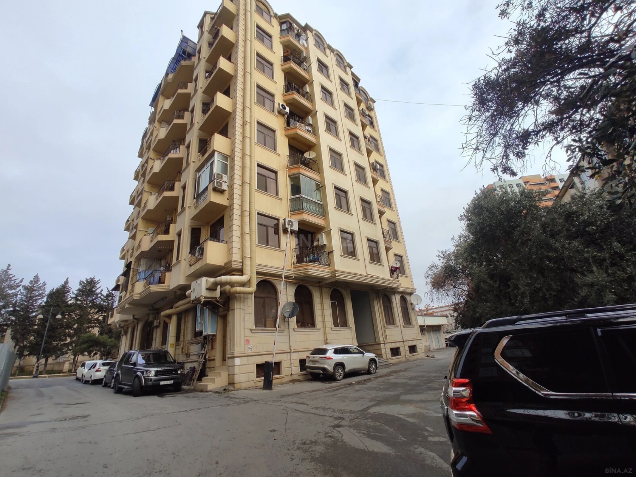 Satılır 2 otaqlı mənzil 65 m²