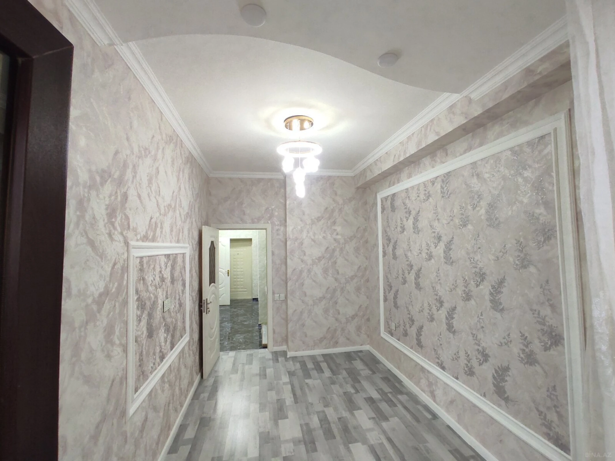 Satılır 2 otaqlı mənzil 65 m²