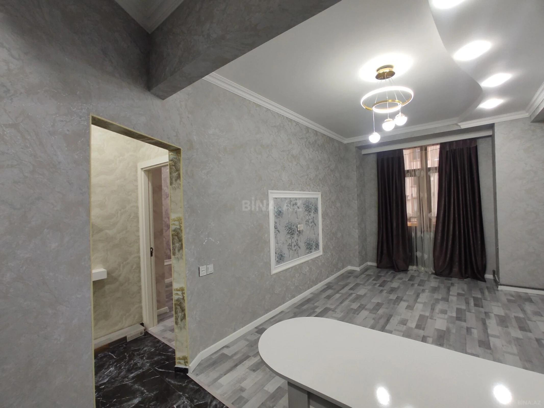 Satılır 2 otaqlı mənzil 65 m²