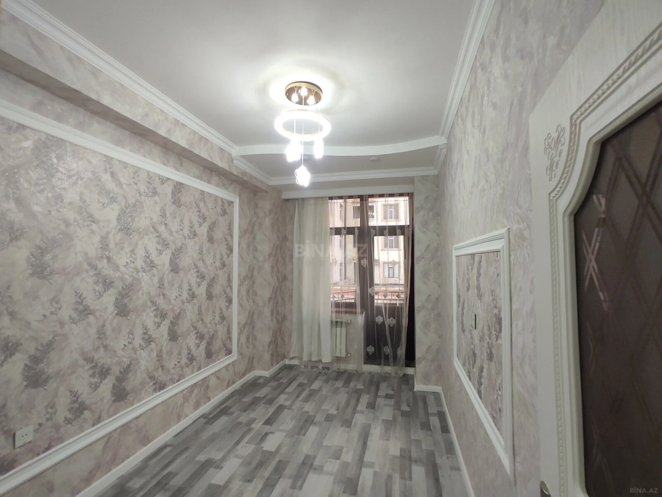 Satılır 2 otaqlı mənzil 65 m²