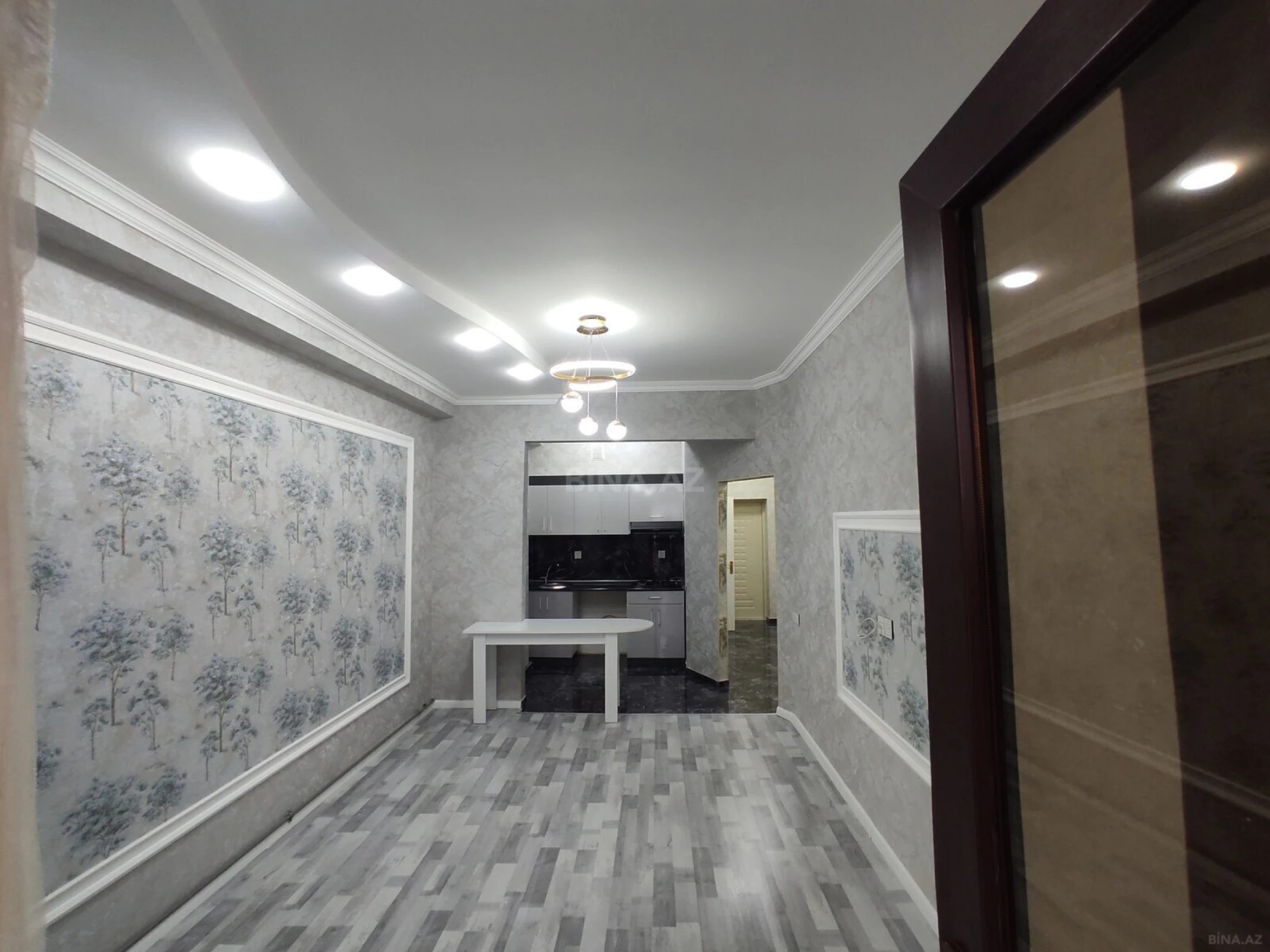 Satılır 2 otaqlı mənzil 65 m²