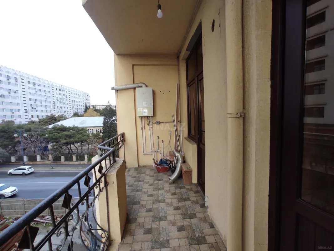 Satılır 2 otaqlı mənzil 65 m²