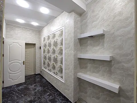 Satılır 2 otaqlı mənzil 65 m²