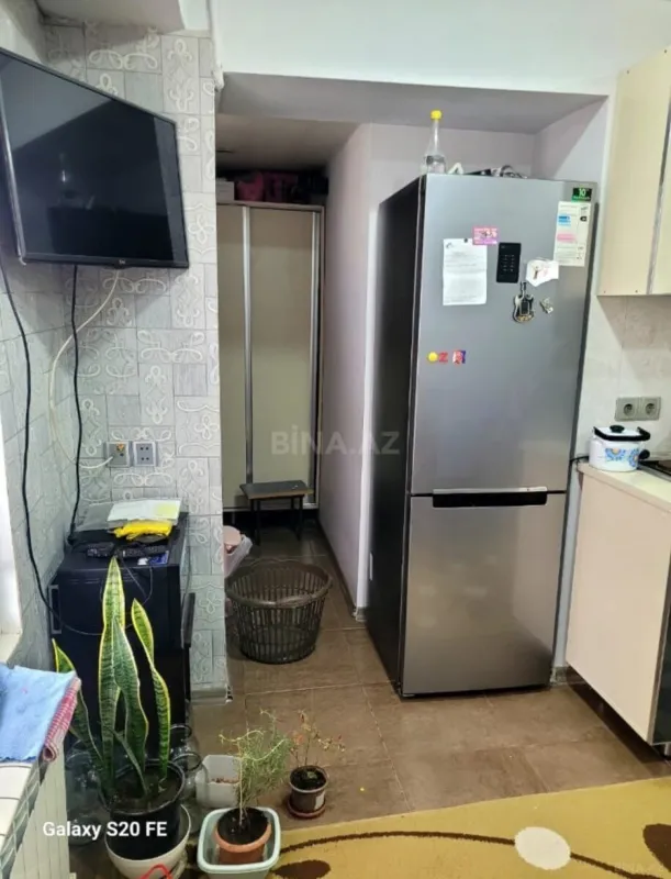 Satılır 3 otaqlı mənzil 200 m²