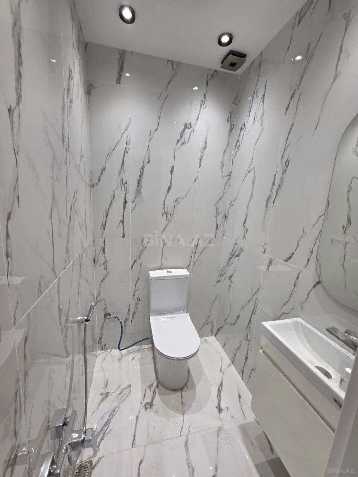 Satılır 3 otaqlı mənzil 105 m²