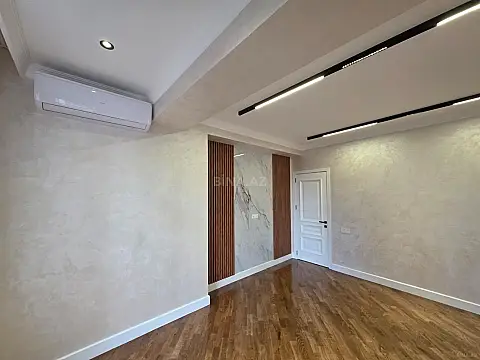 Satılır 3 otaqlı mənzil 105 m²