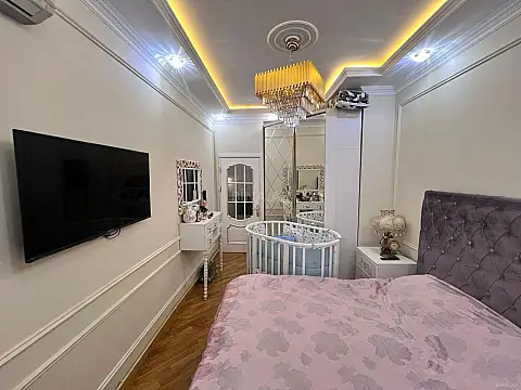 Satılır 2 otaqlı mənzil 55 m²