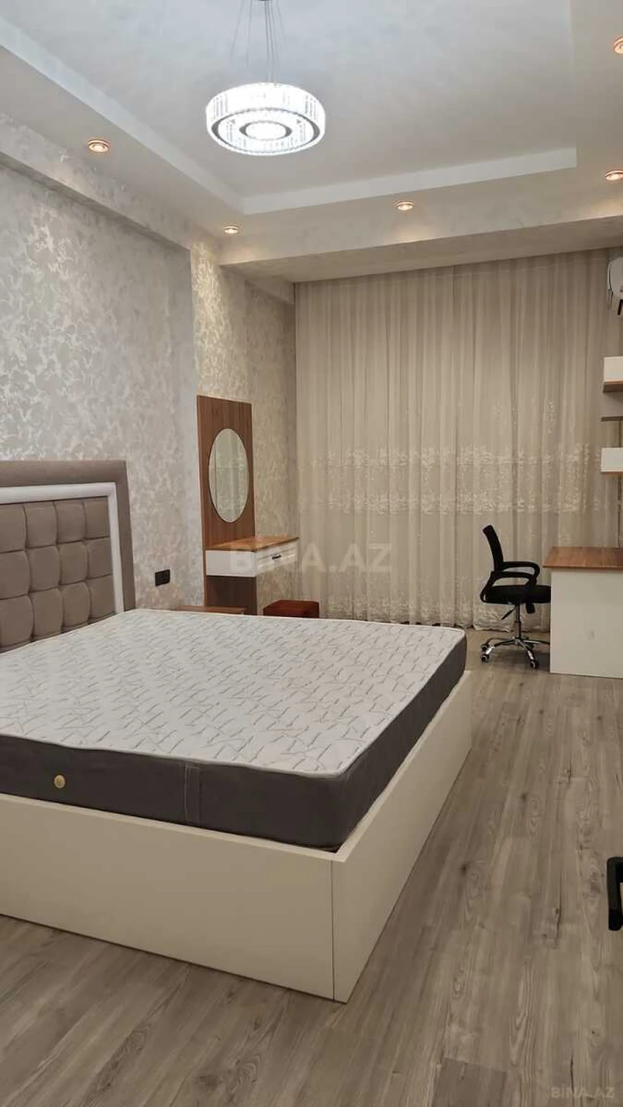 Kirayə verilir 2 otaqlı mənzil 70 m²