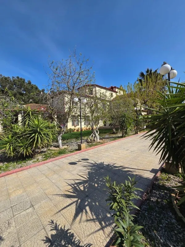 Kirayə verilir 8 otaqlı həyət evi 500 m²