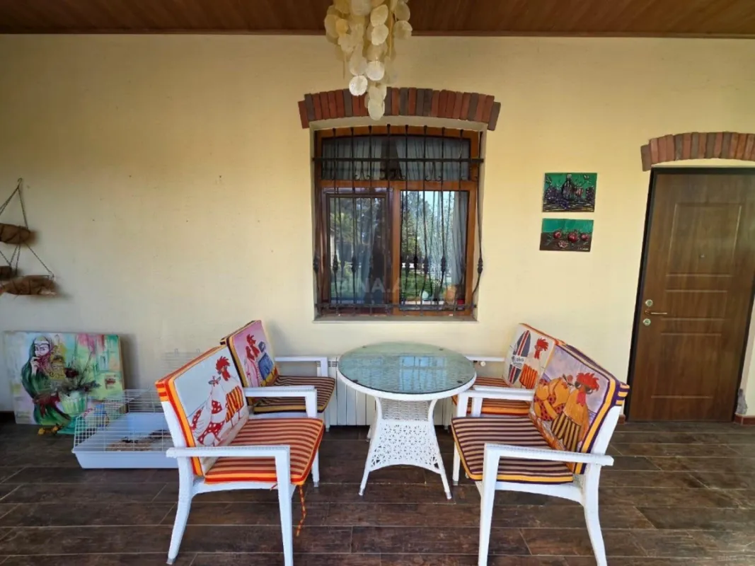 Kirayə verilir 8 otaqlı həyət evi 500 m²