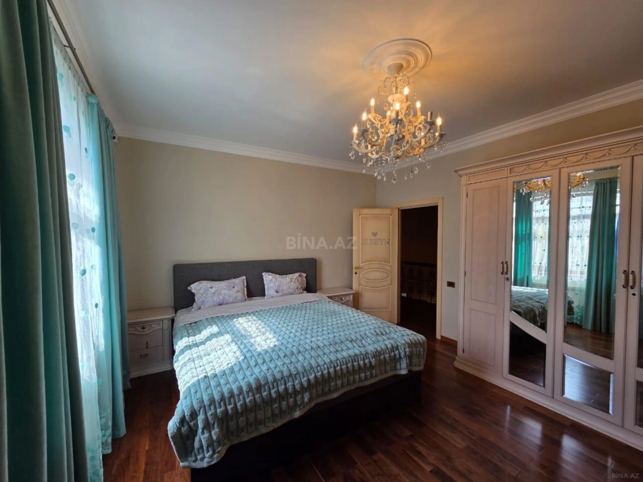 Kirayə verilir 8 otaqlı həyət evi 500 m²