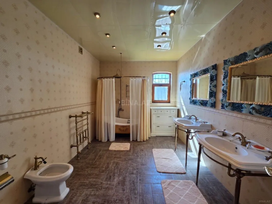 Kirayə verilir 8 otaqlı həyət evi 500 m²