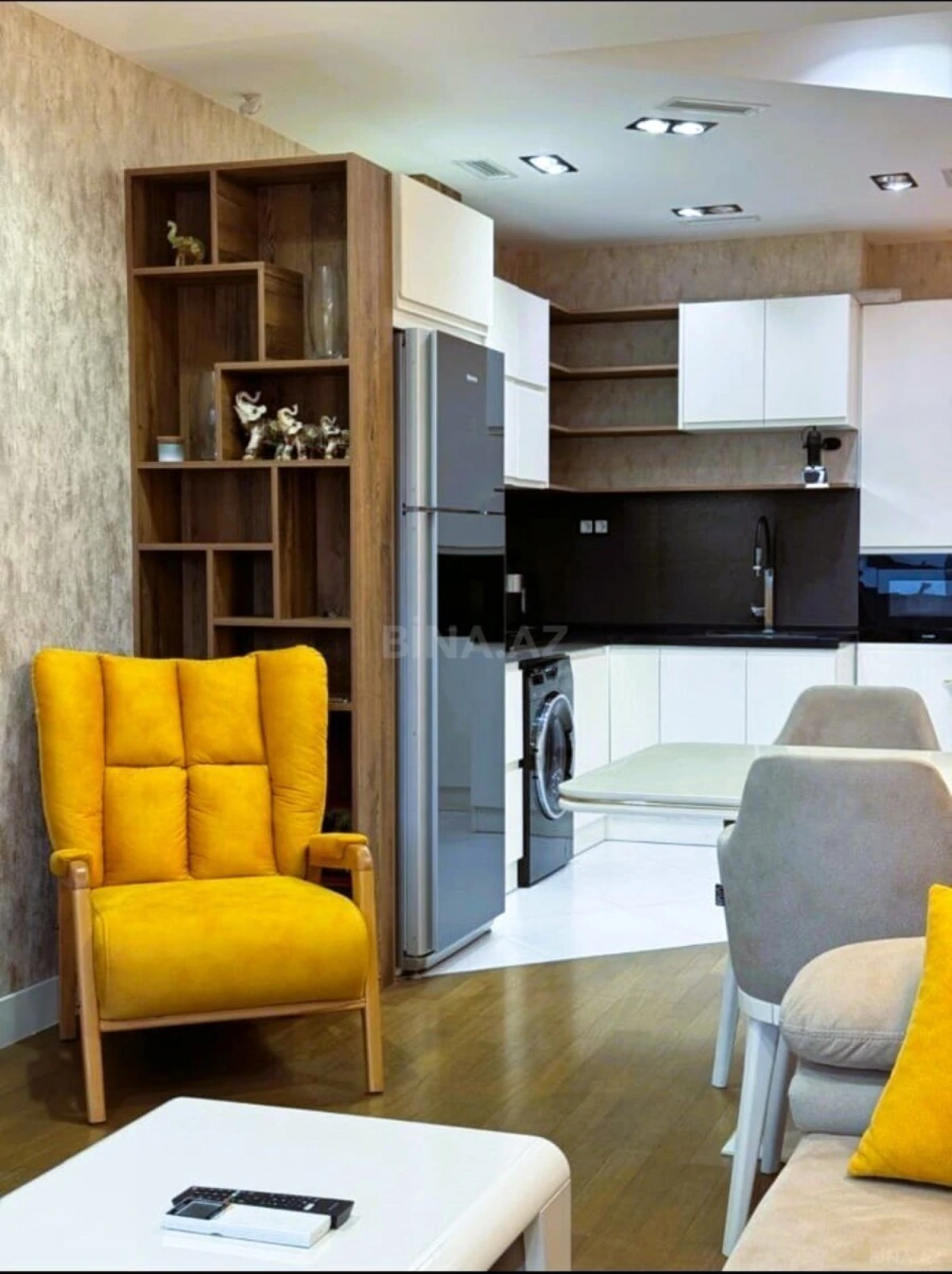 Kirayə verilir 2 otaqlı mənzil 60 m²