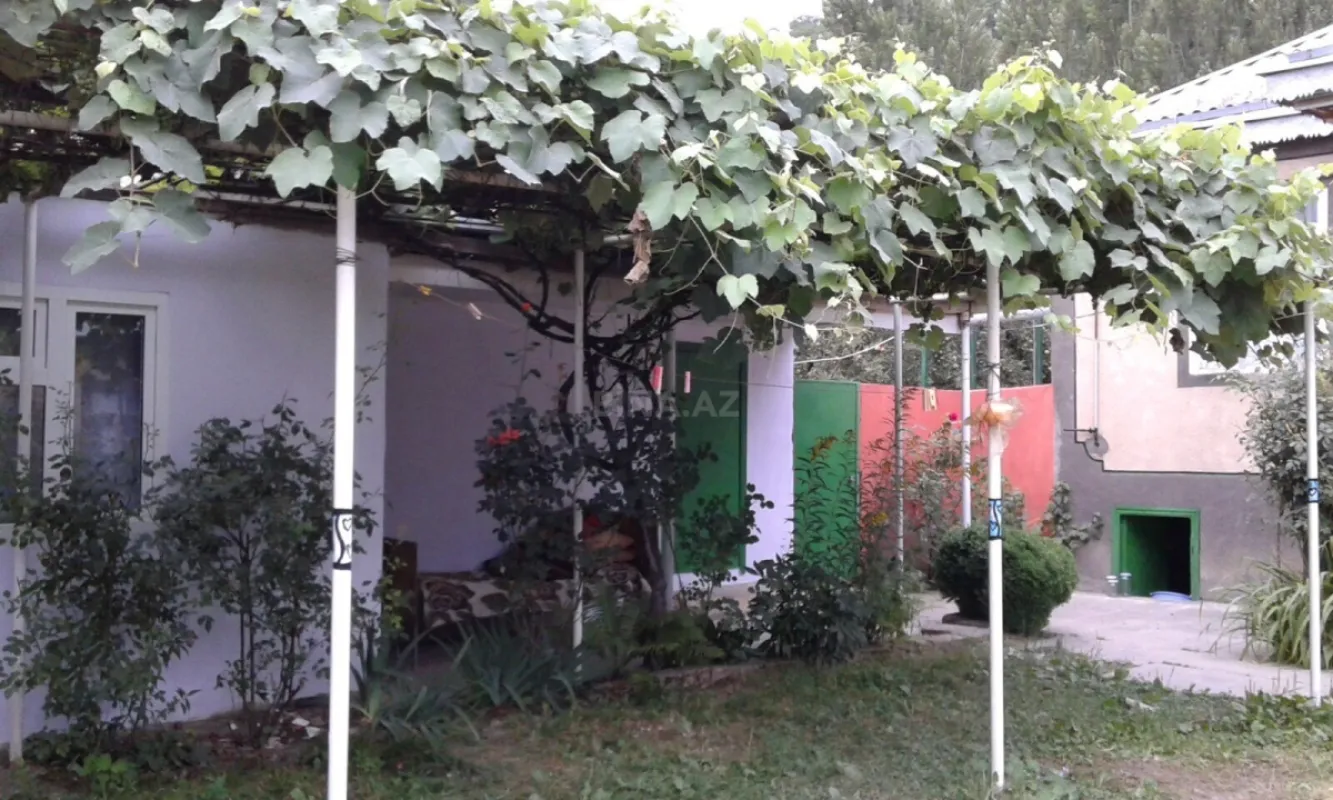 Kirayə verilir 3 otaqlı həyət evi 150 m²