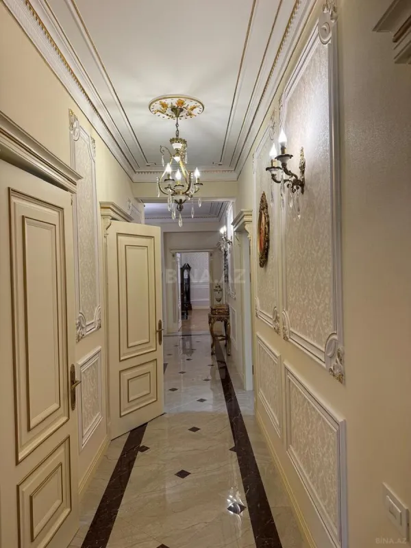 Kirayə verilir 4 otaqlı mənzil 178 m²