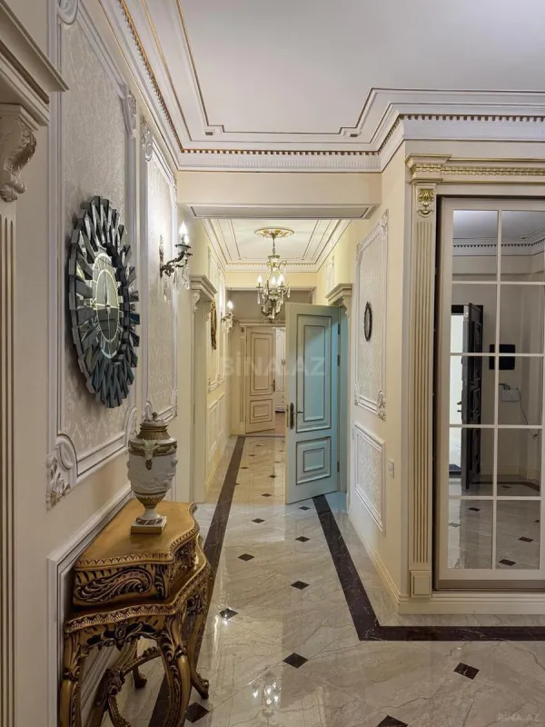 Kirayə verilir 4 otaqlı mənzil 178 m²