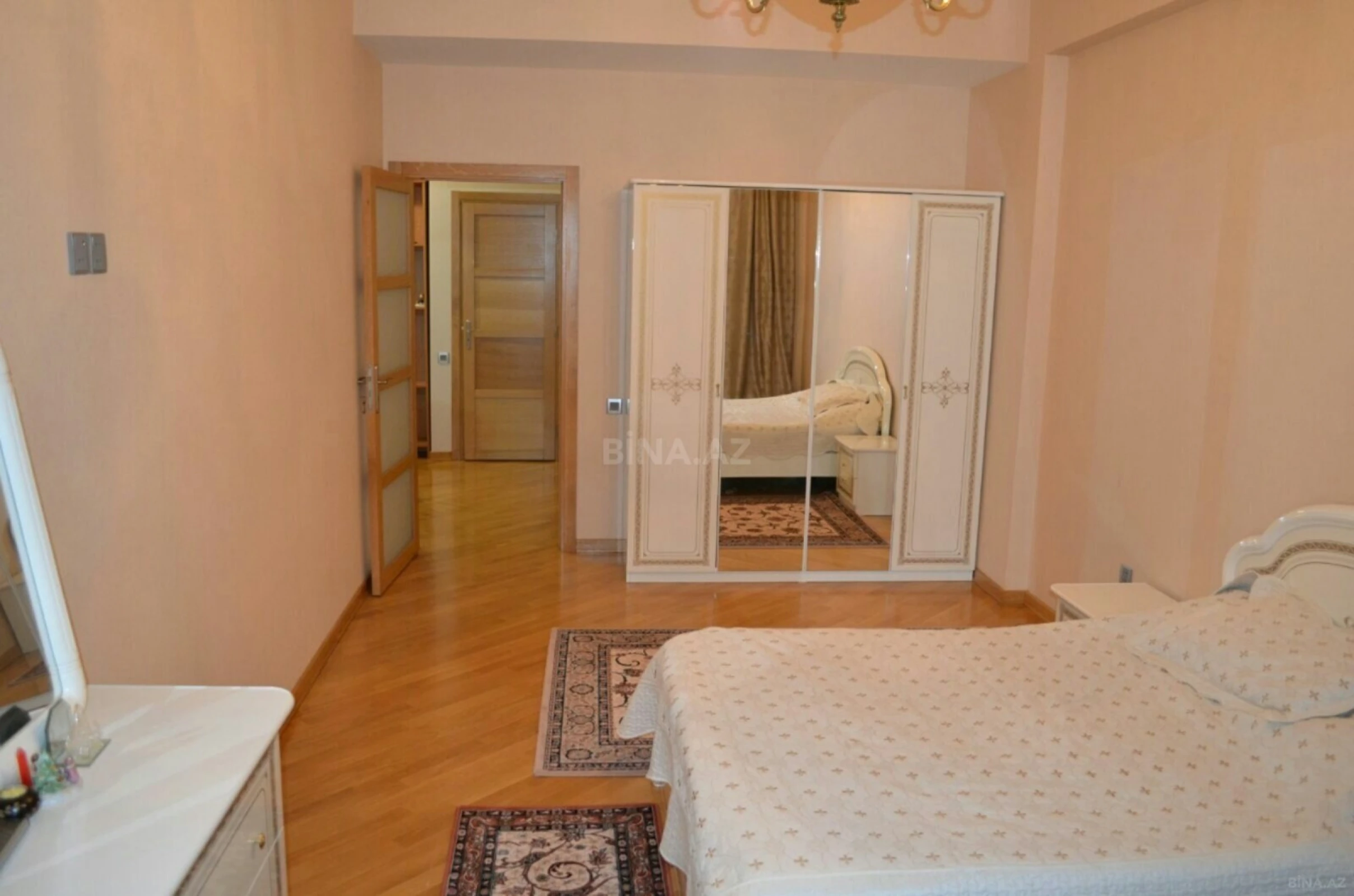 Satılır 3 otaqlı mənzil 85 m²