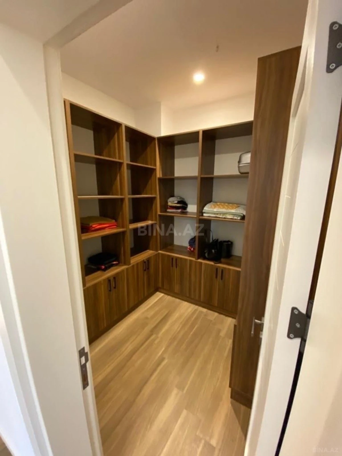 Kirayə verilir 5 otaqlı həyət evi 400 m²