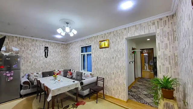 Satılır 5 otaqlı həyət evi 140 m²
