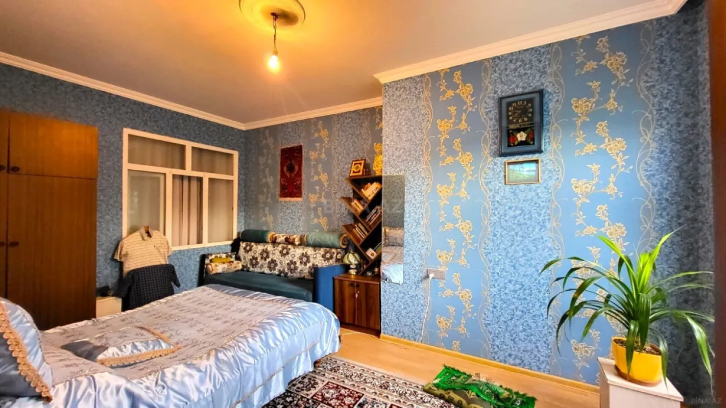 Satılır 5 otaqlı həyət evi 140 m²