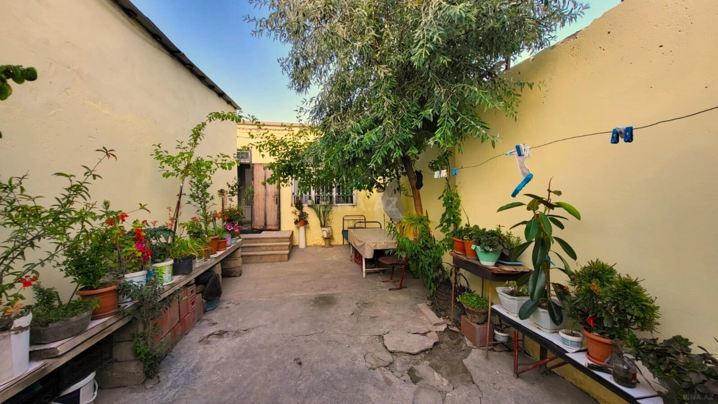 Satılır 5 otaqlı həyət evi 140 m²