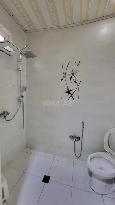 Satılır 5 otaqlı həyət evi 140 m²