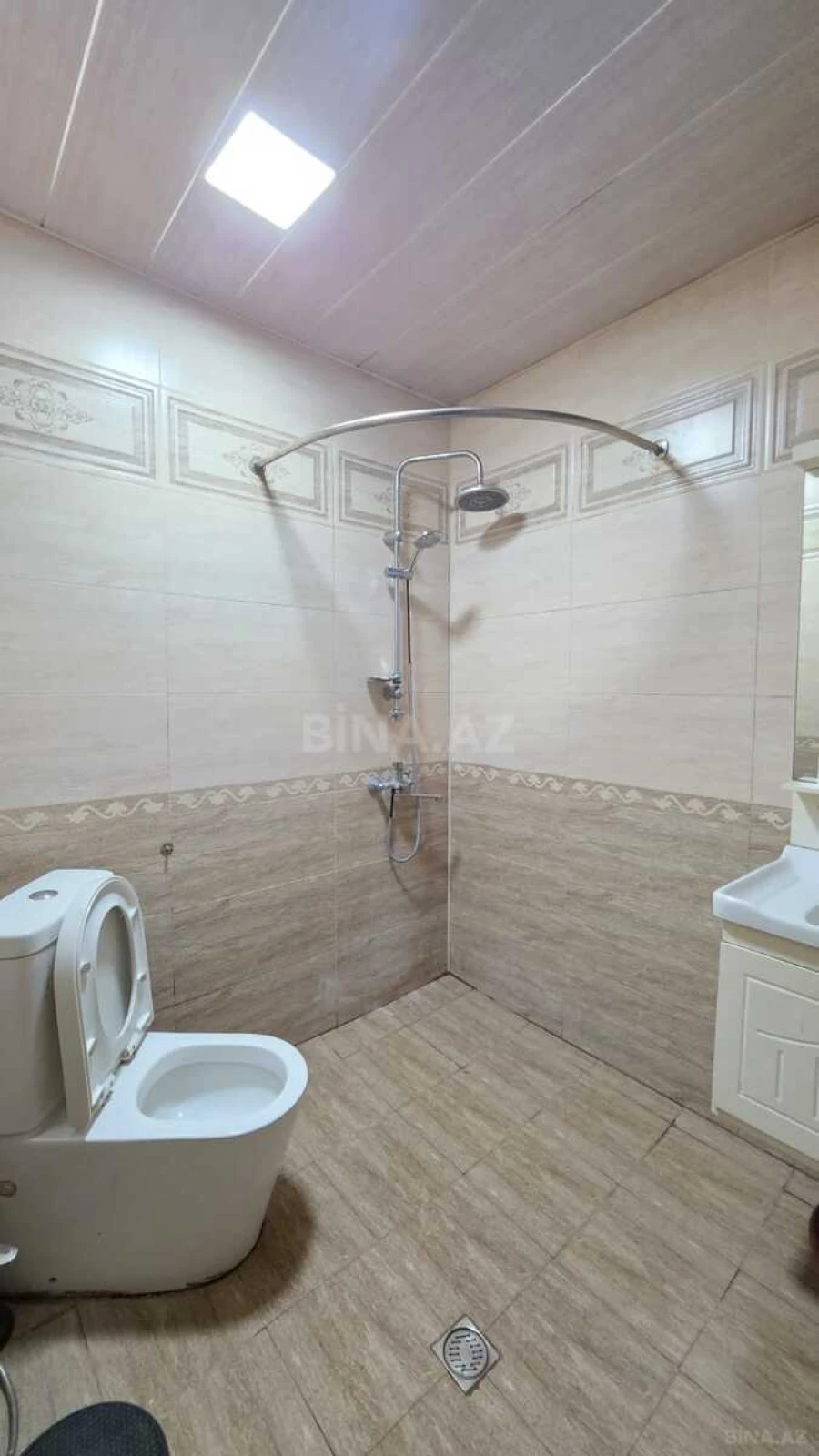 Satılır 2 otaqlı mənzil 62 m²