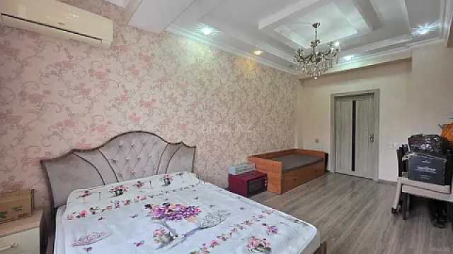 Satılır 2 otaqlı mənzil 62 m²