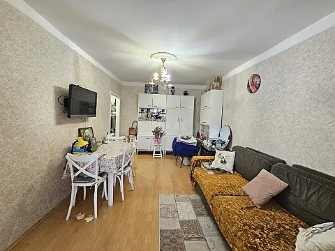 Satılır 2 otaqlı mənzil 40 m² — Bakı, İnşaatçılar 2 otaq 40.00 m²