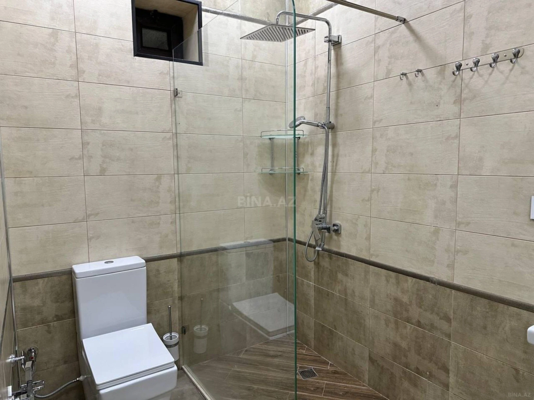 Kirayə verilir 4 otaqlı həyət evi 250 m²