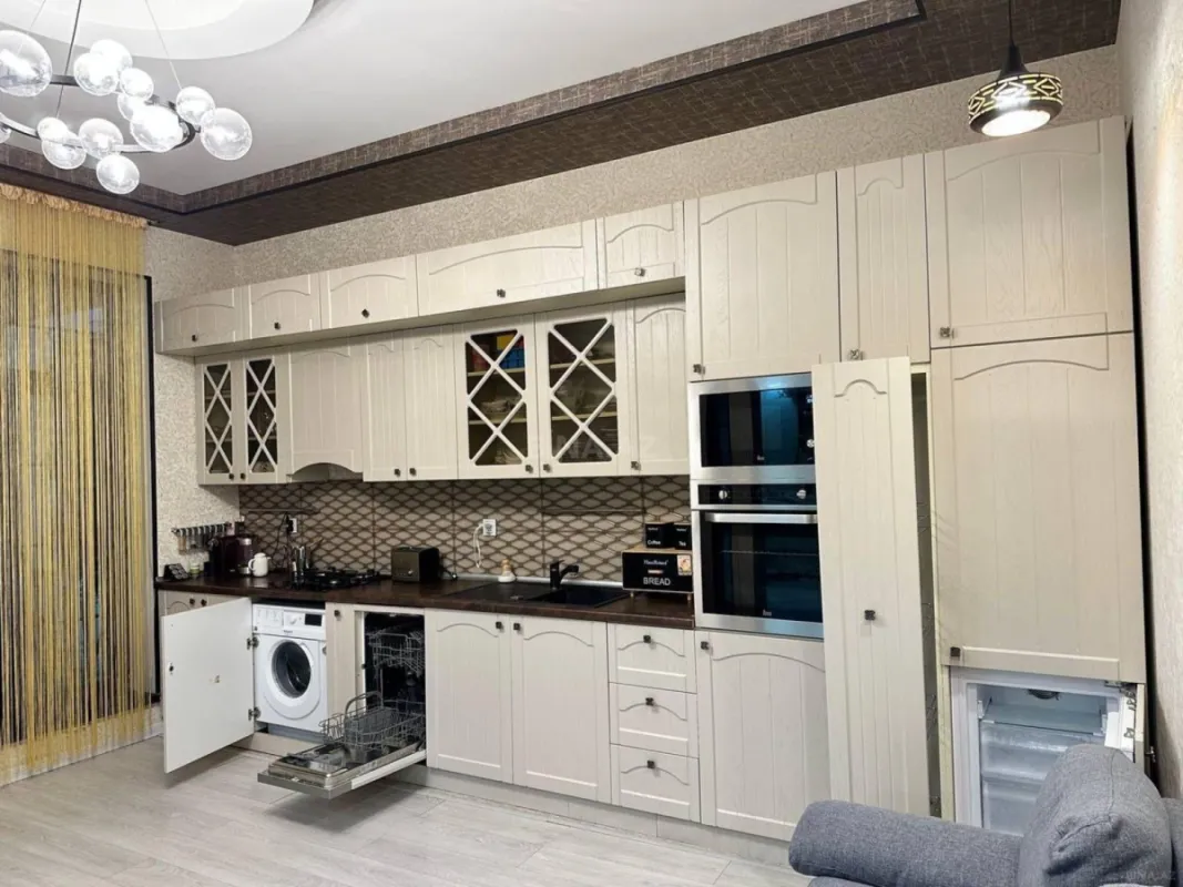 Kirayə verilir 4 otaqlı həyət evi 250 m²