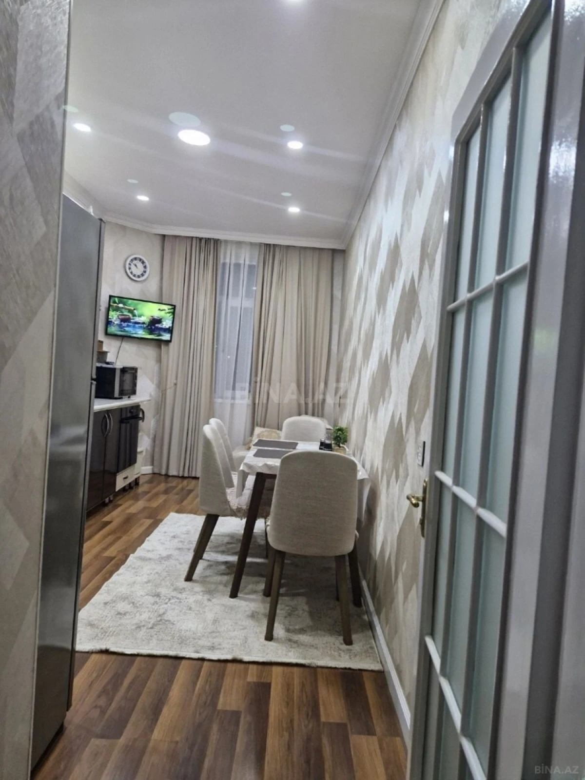 Satılır 2 otaqlı mənzil 70 m²