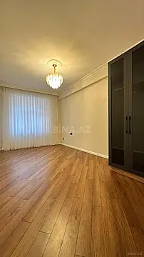 Satılır 3 otaqlı mənzil 105 m²