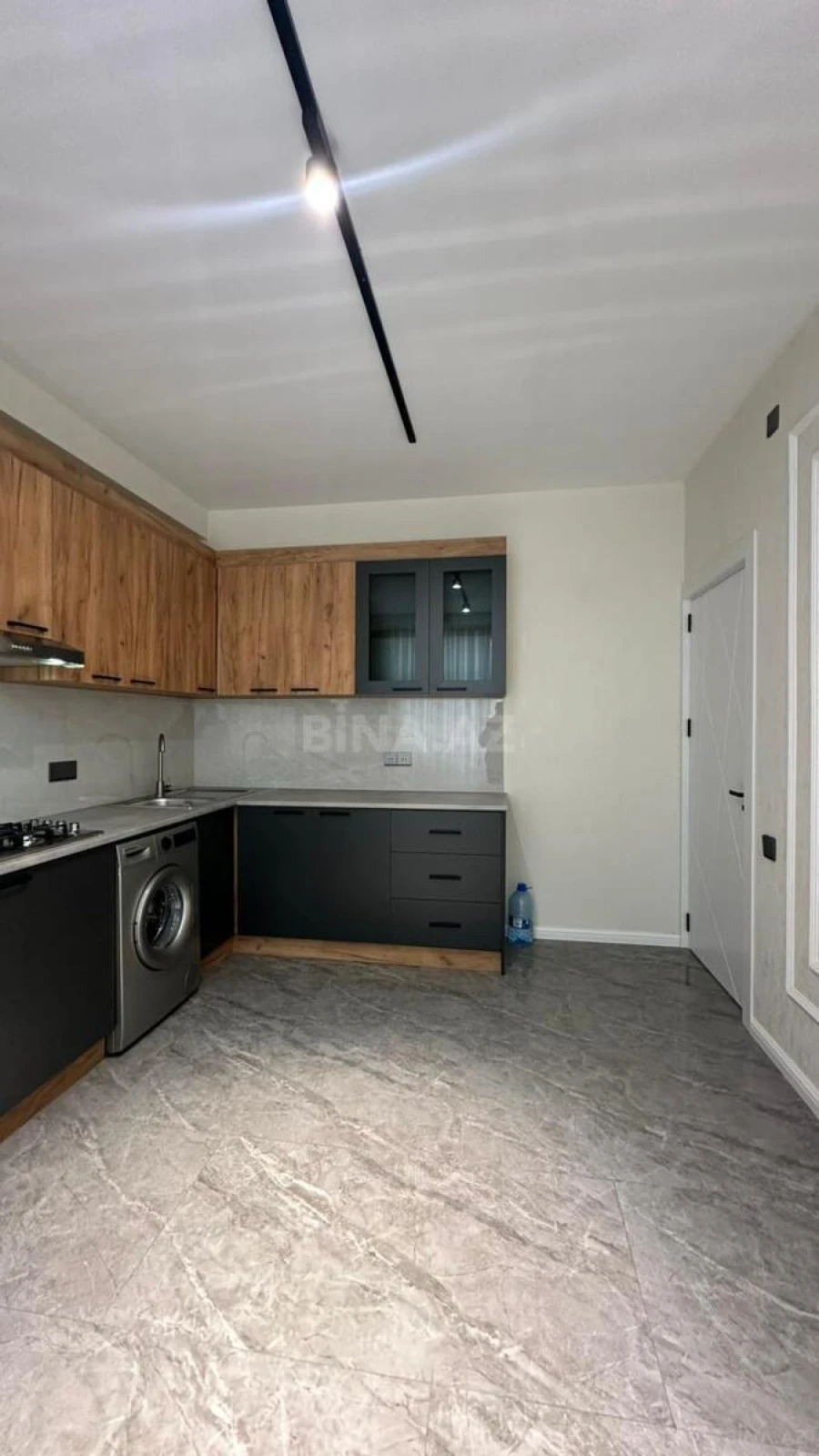 Satılır 3 otaqlı mənzil 105 m²