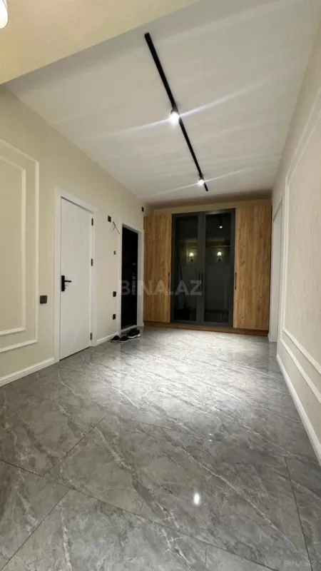 Satılır 3 otaqlı mənzil 105 m²