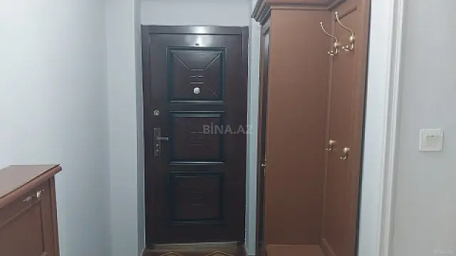Kirayə verilir 2 otaqlı mənzil 75 m²