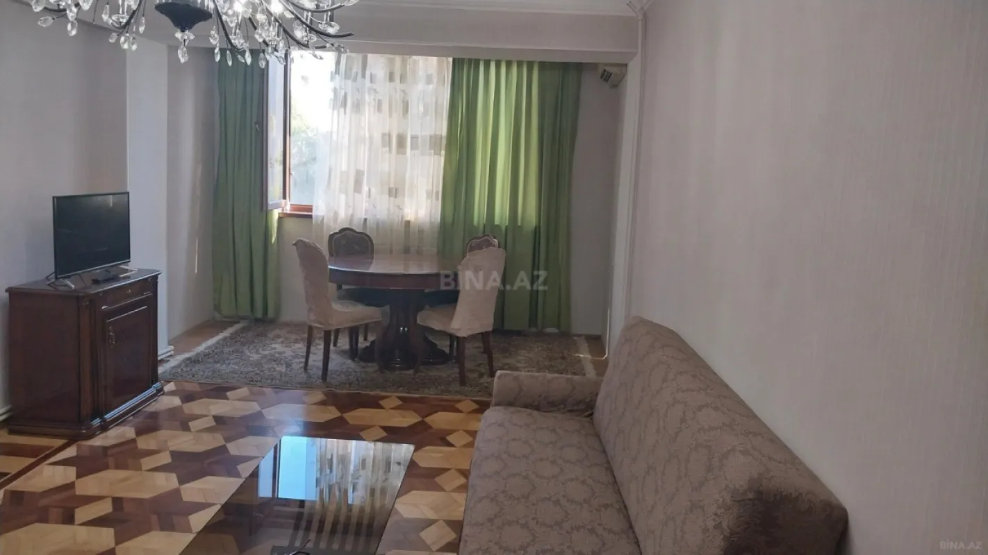 Kirayə verilir 2 otaqlı mənzil 75 m²